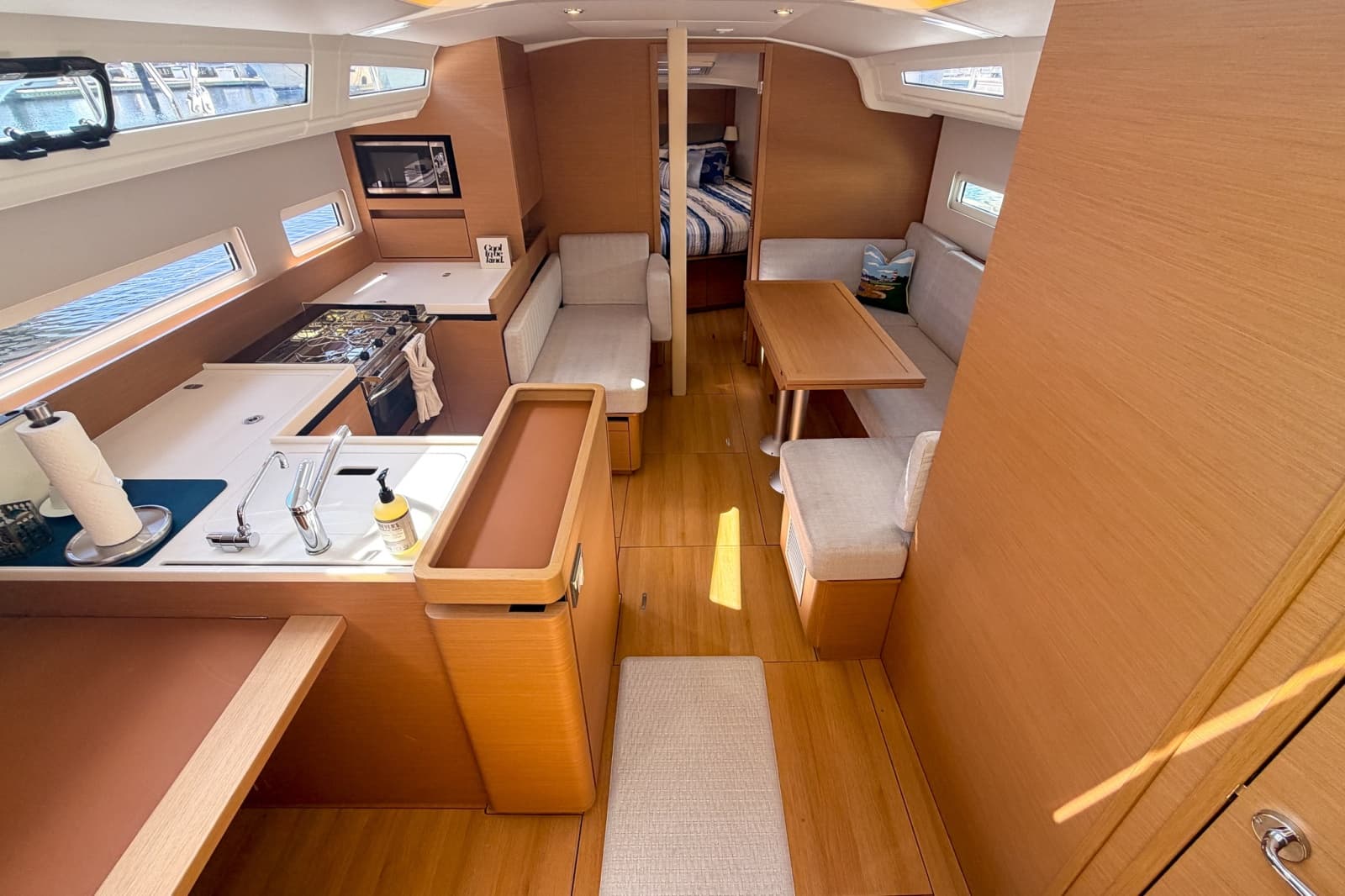 2024 Jeanneau Sun Odyssey 410