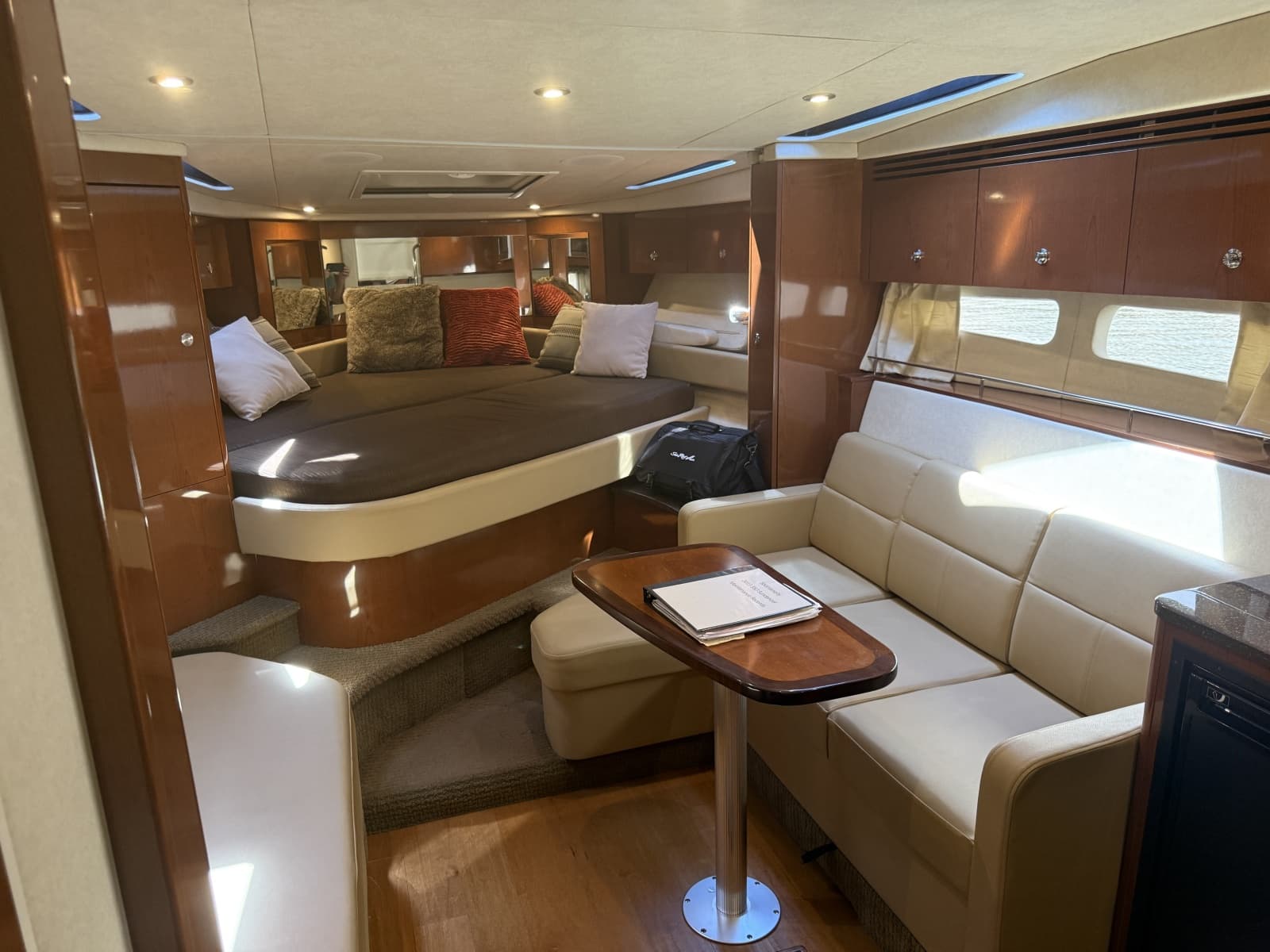 2013 Sea Ray Sundancer 350