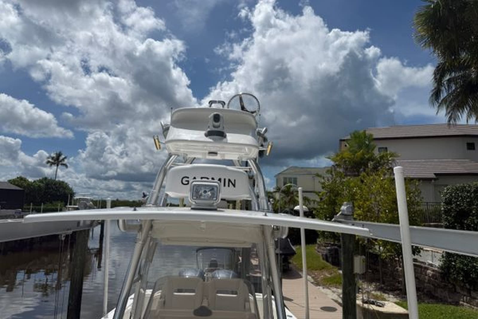 2014 Intrepid 327