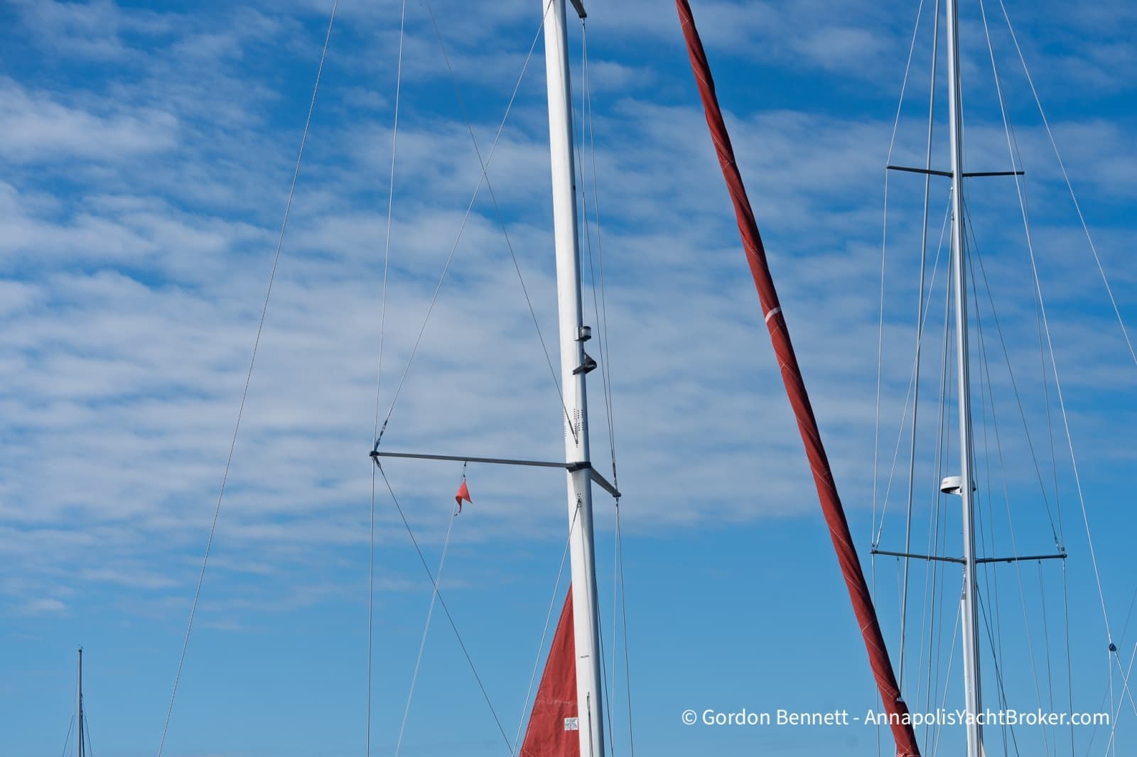 2005 Hunter 38