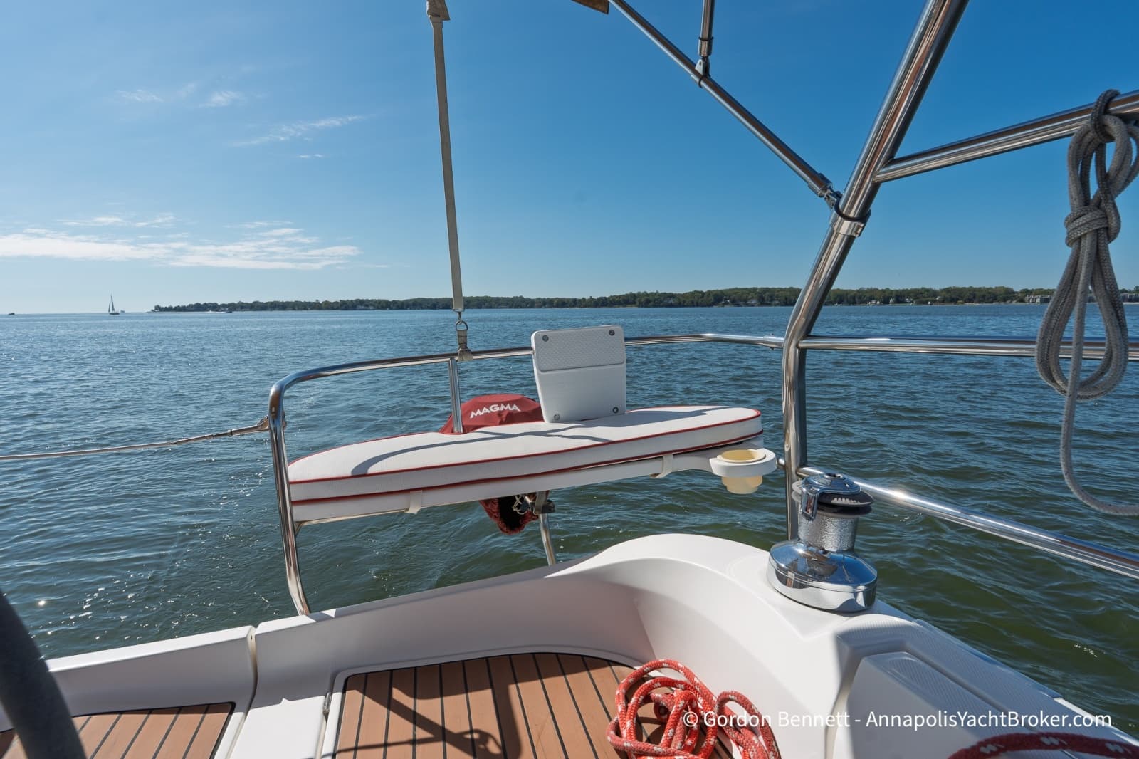 2005 Hunter 38