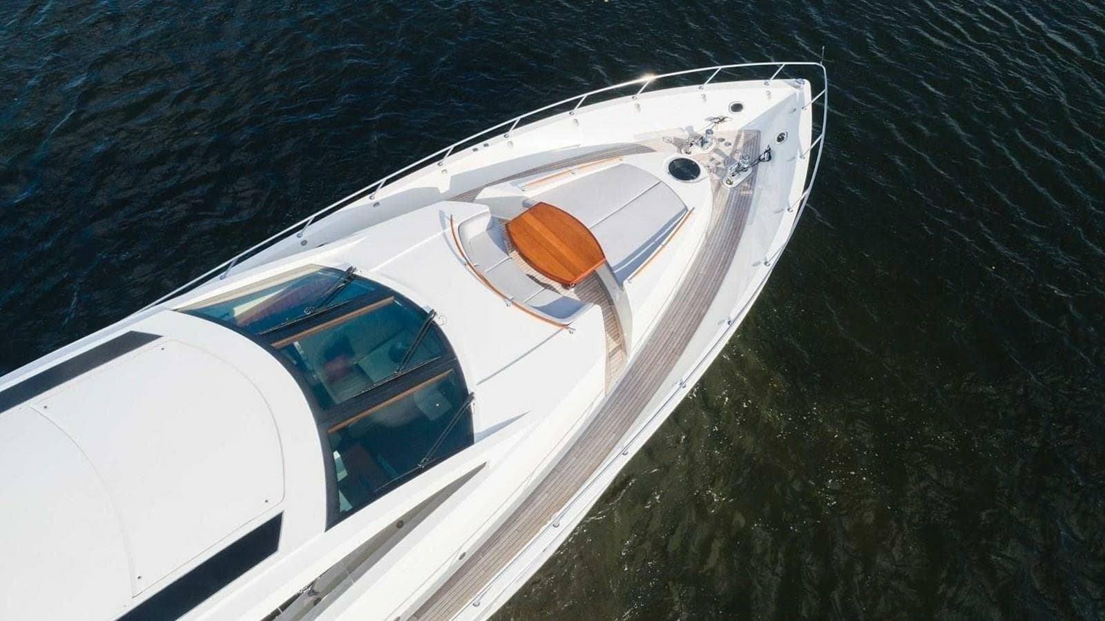 2012 Lazzara Yachts 