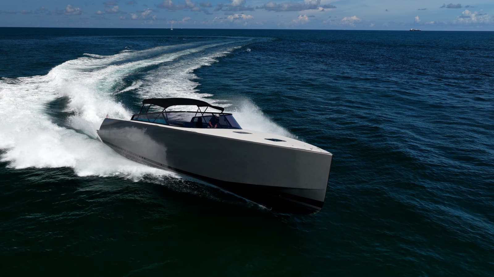 2015 VanDutch 55