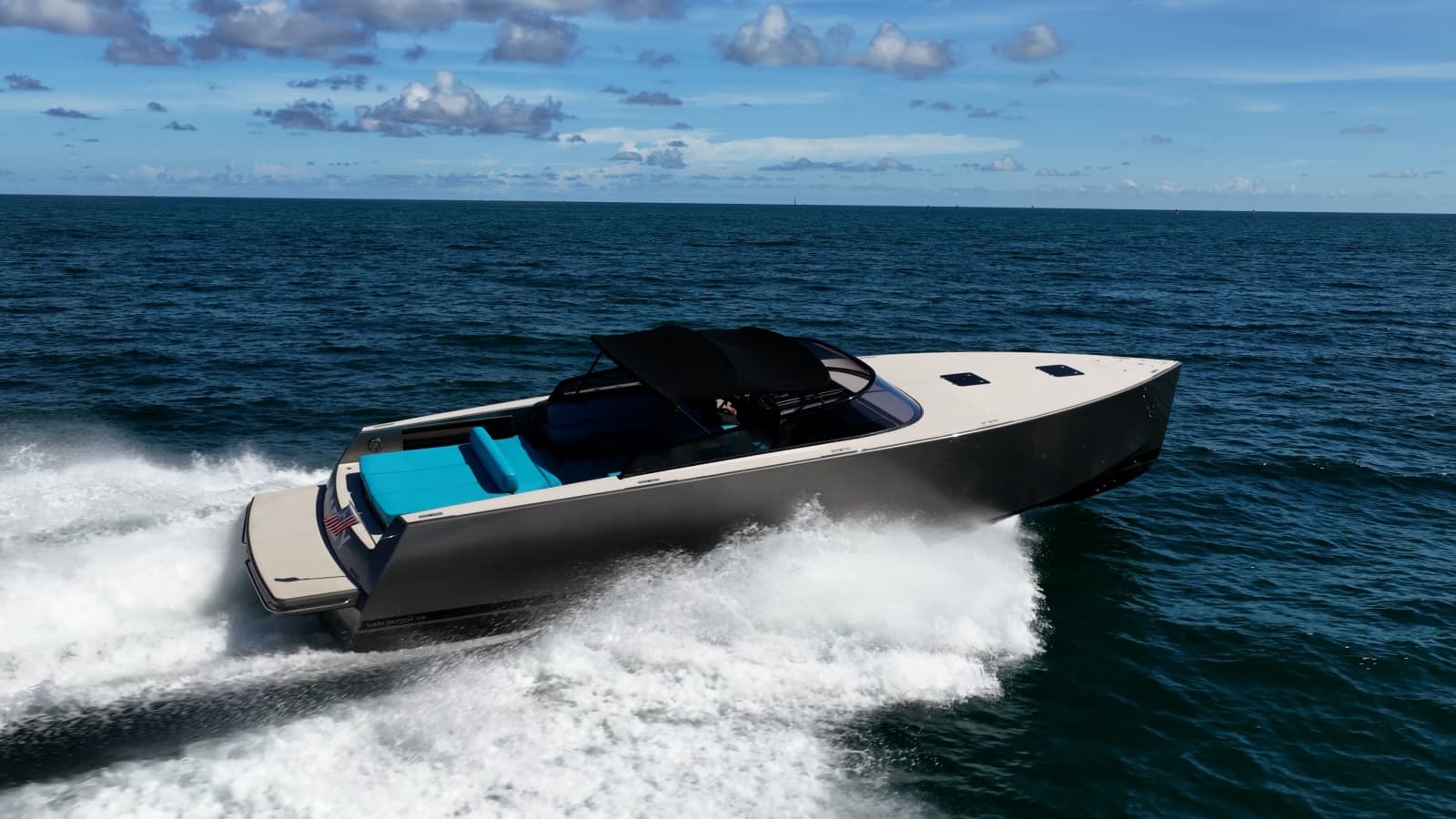 2015 VanDutch 55
