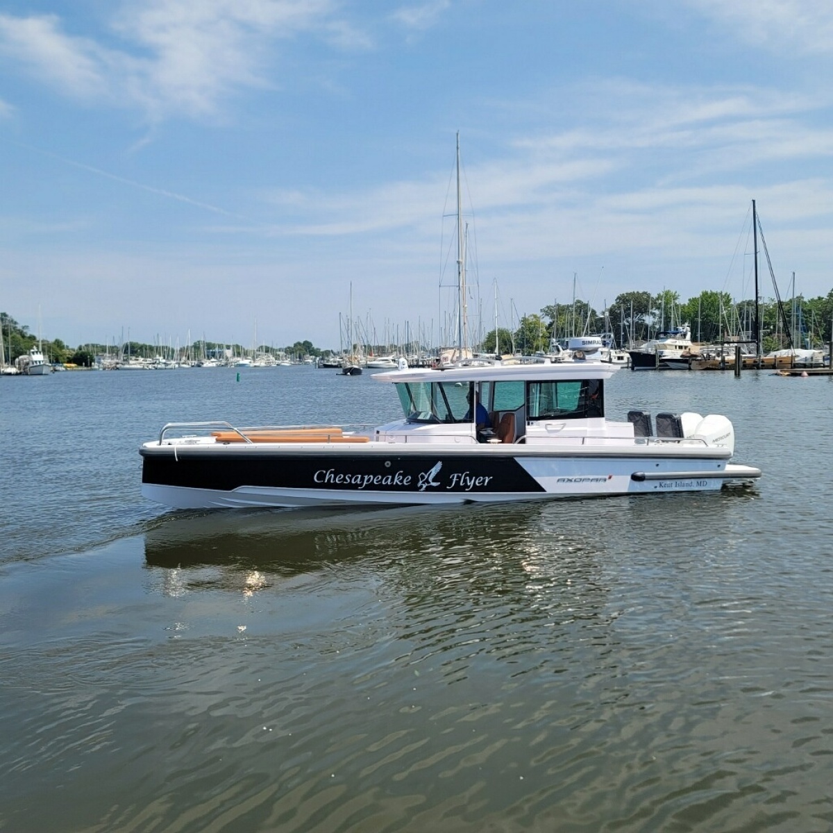 2023 Axopar 28 Cabin w/Wet Bar