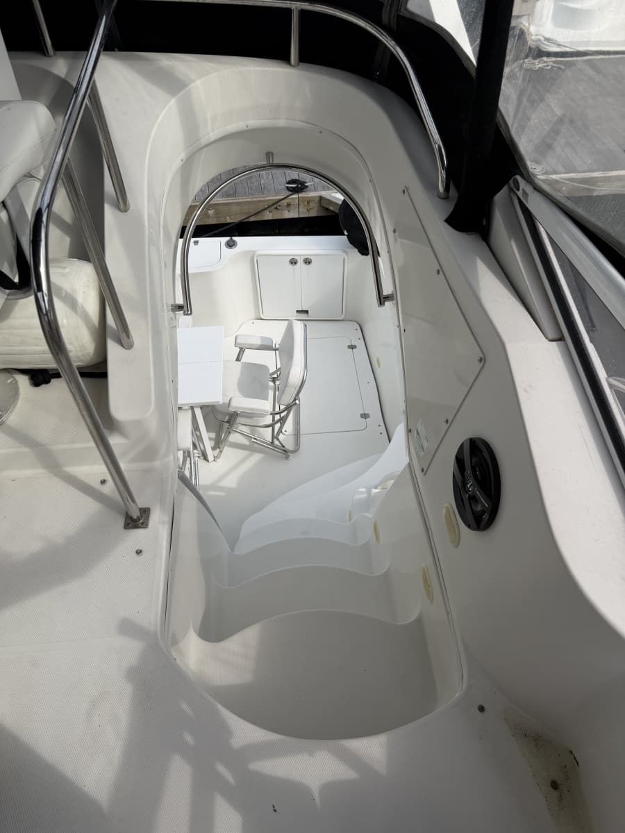 2005 Carver 38 Super Sport