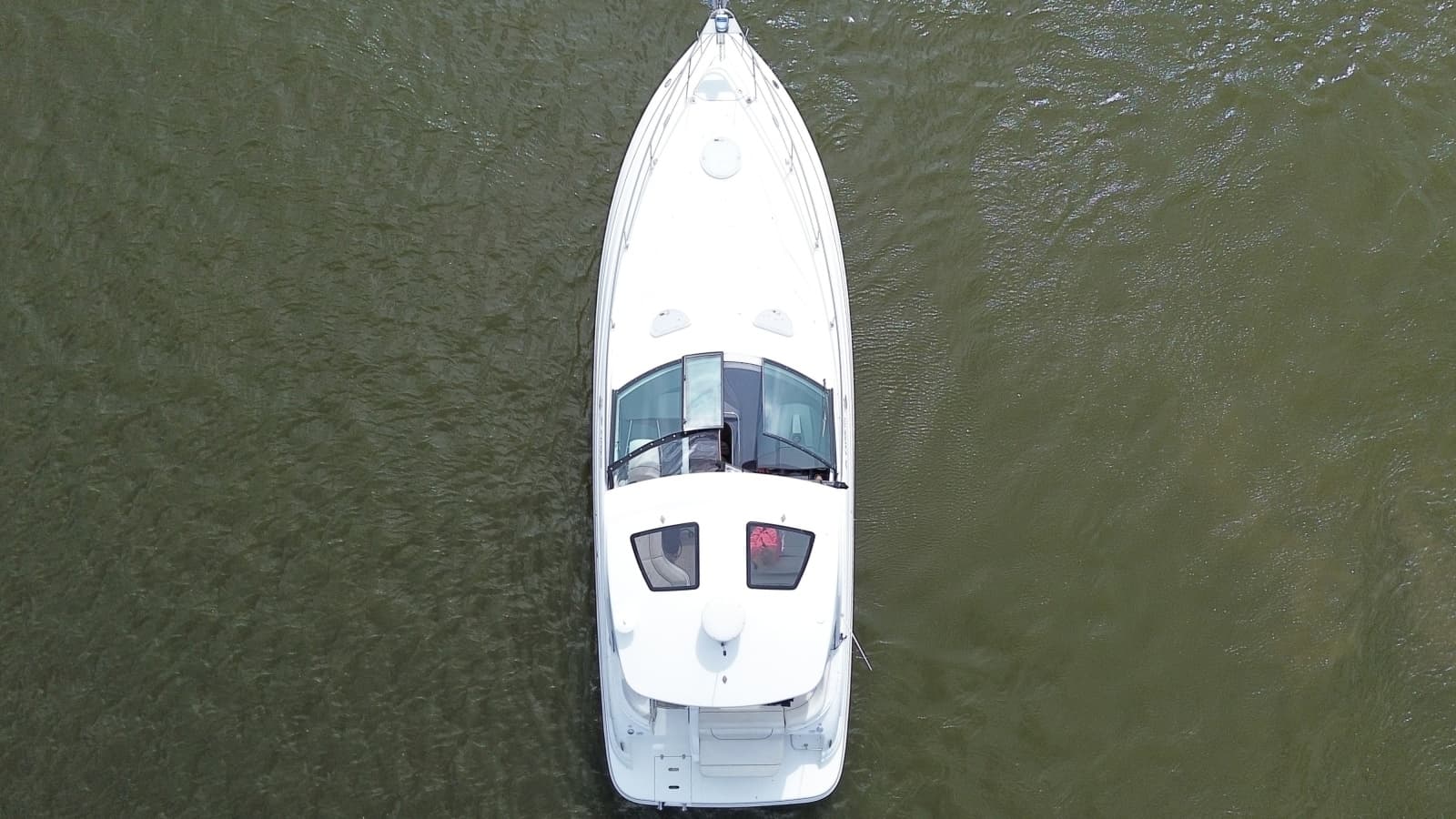 2018 Cruisers Yachts 35 Express