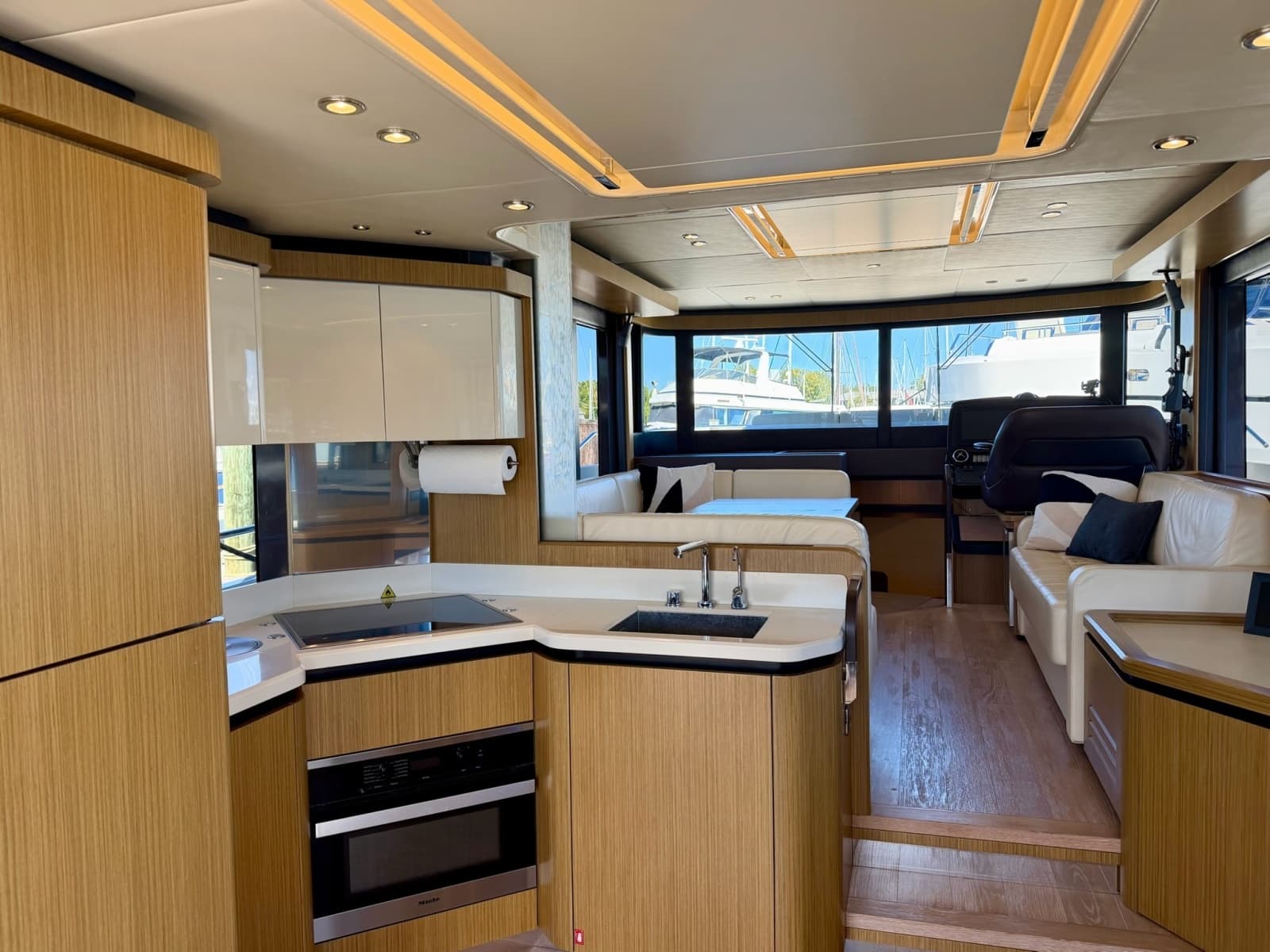 2017 Absolute Navetta 52