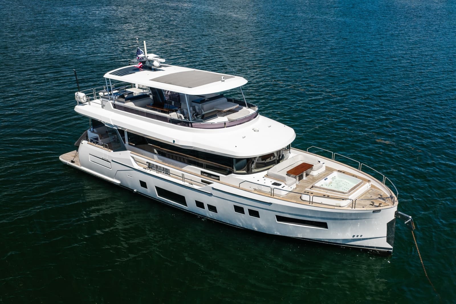 2023 Sirena 68