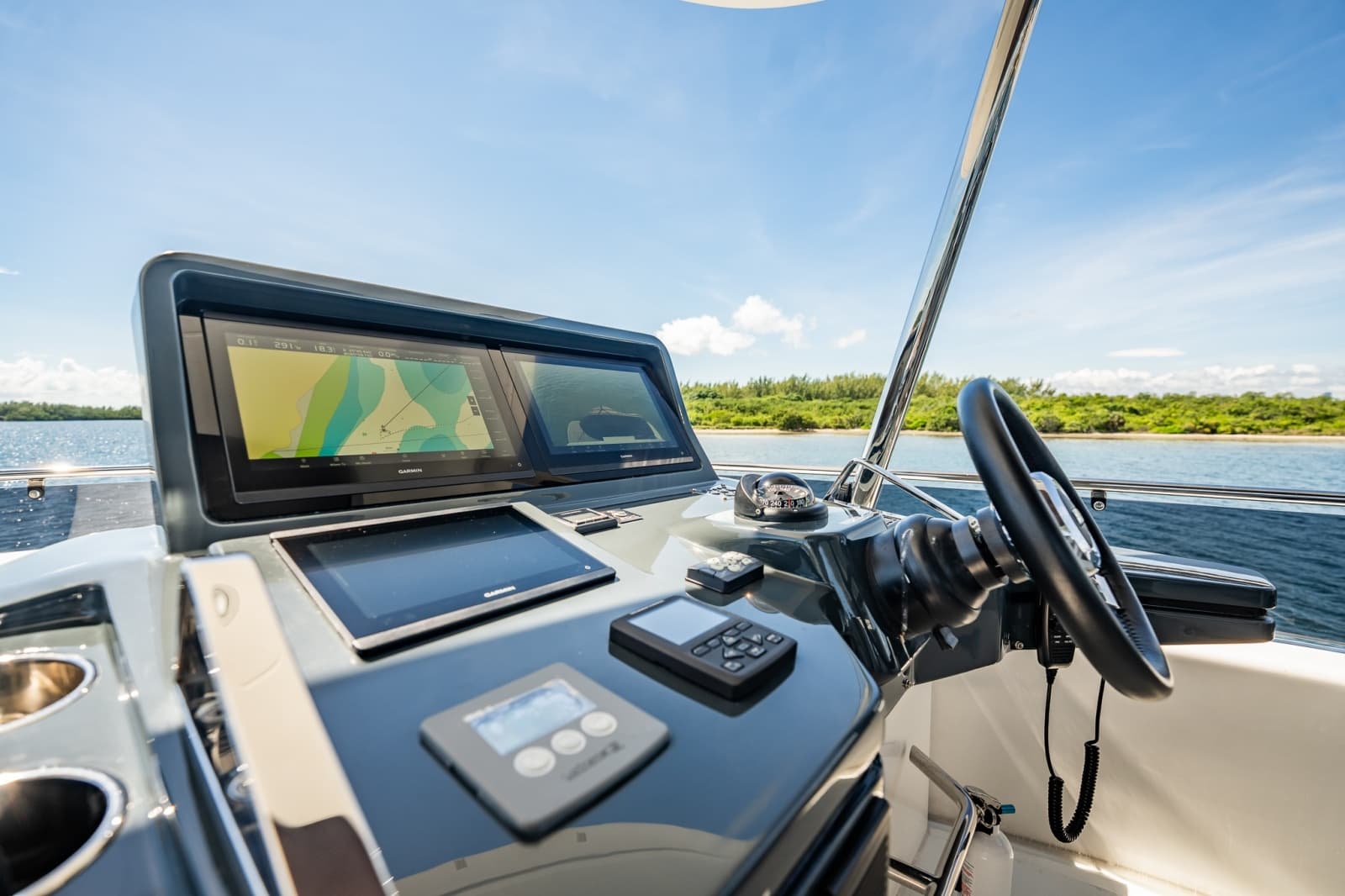 2023 Sirena 68
