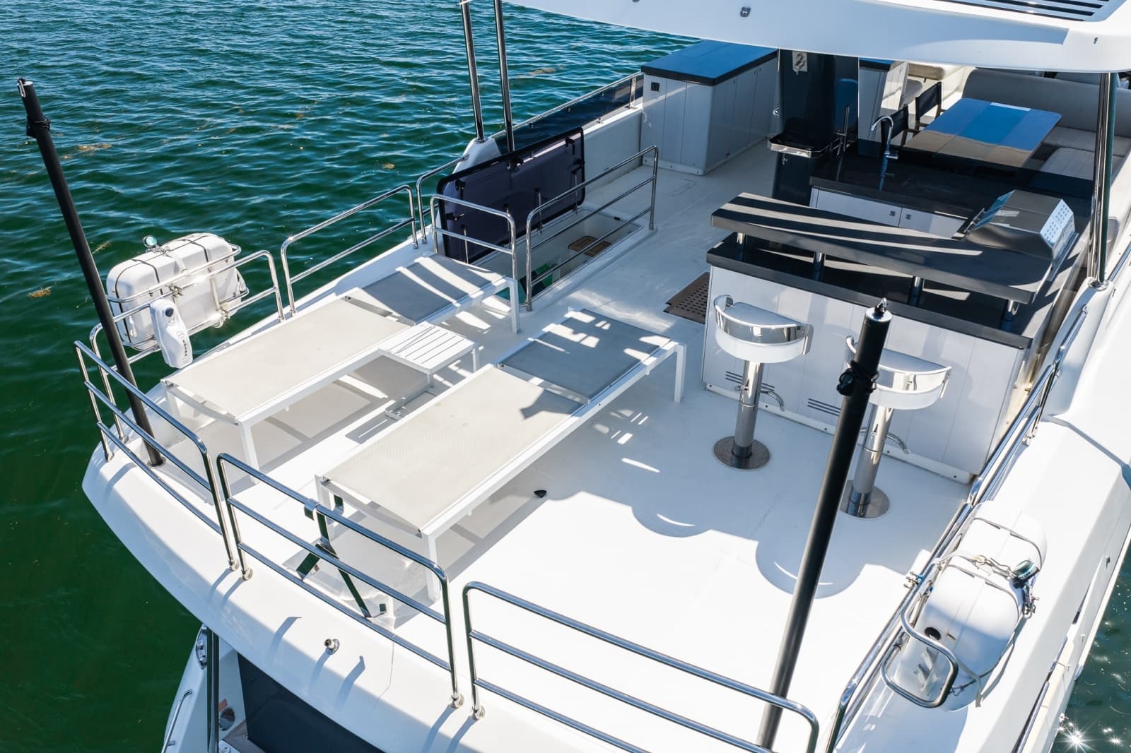 2023 Sirena 68