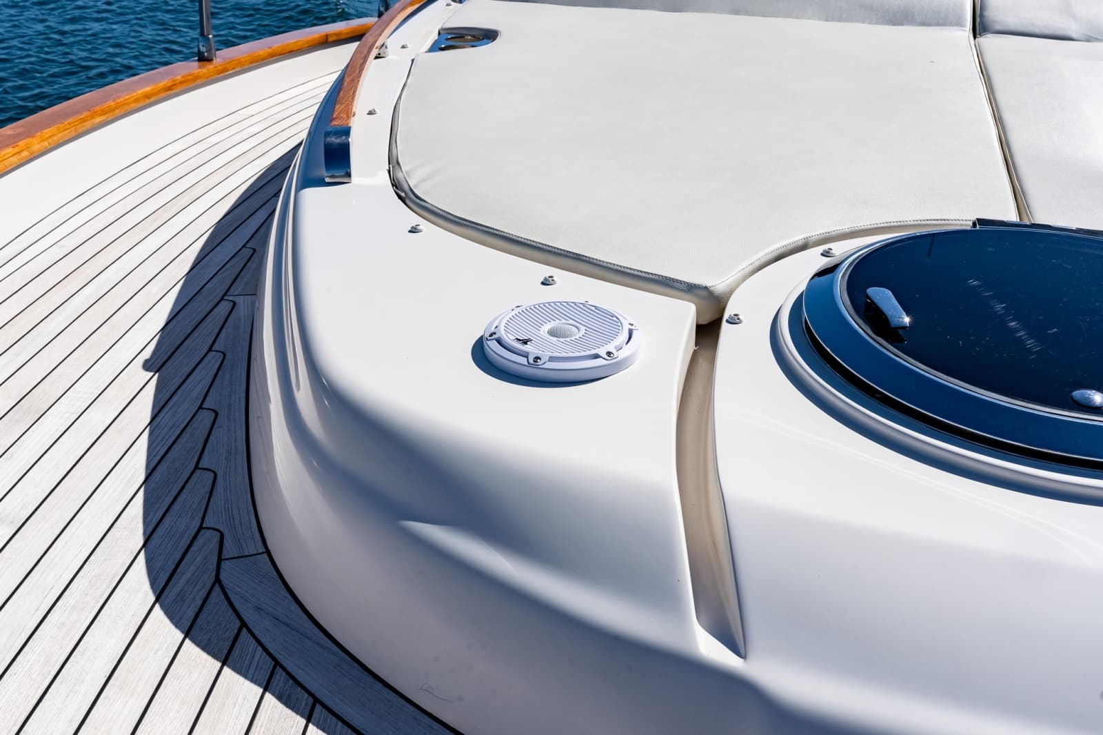 2018 Chris-Craft 44 Commander