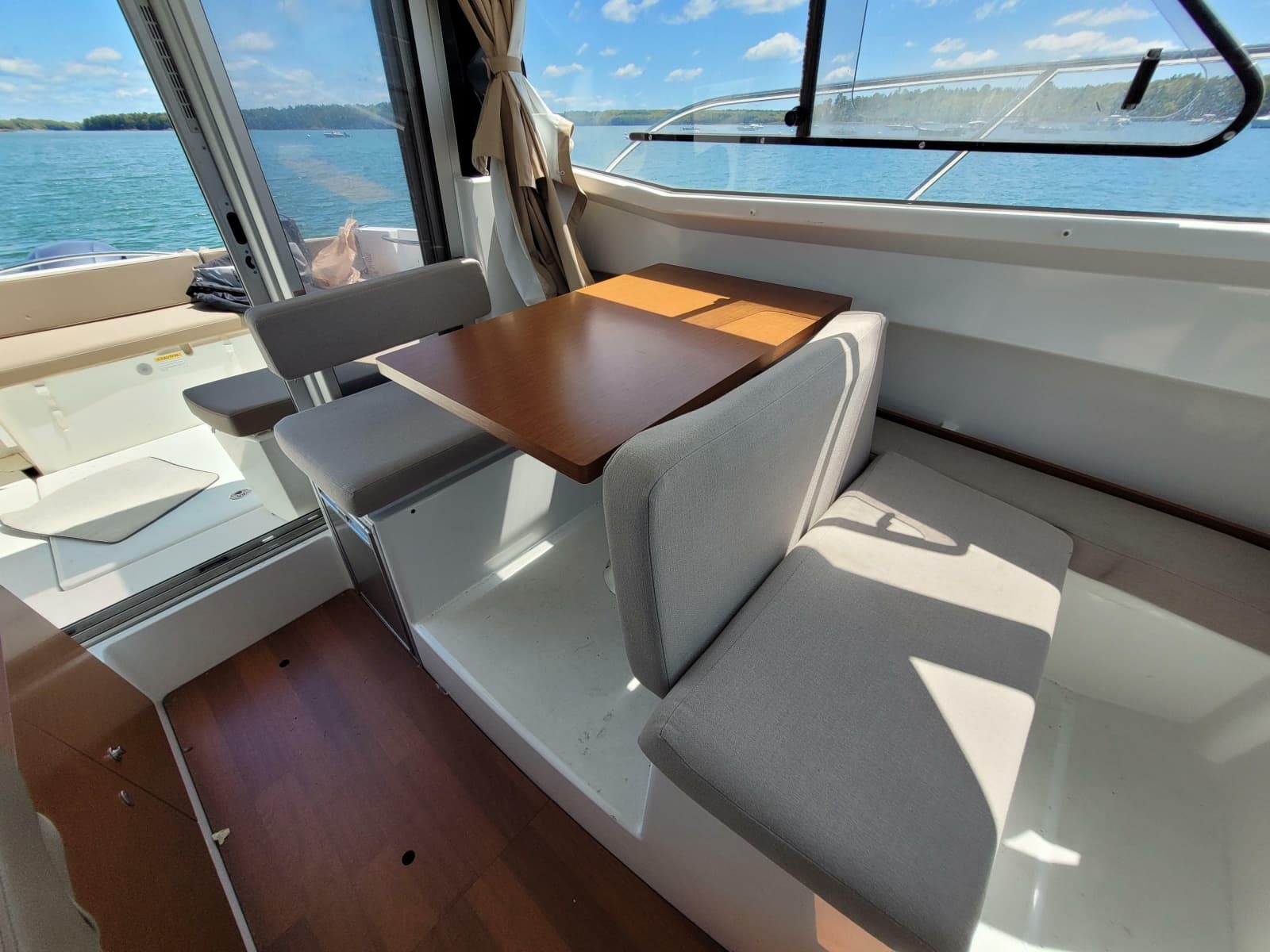 2016 Jeanneau Merry Fisher 755