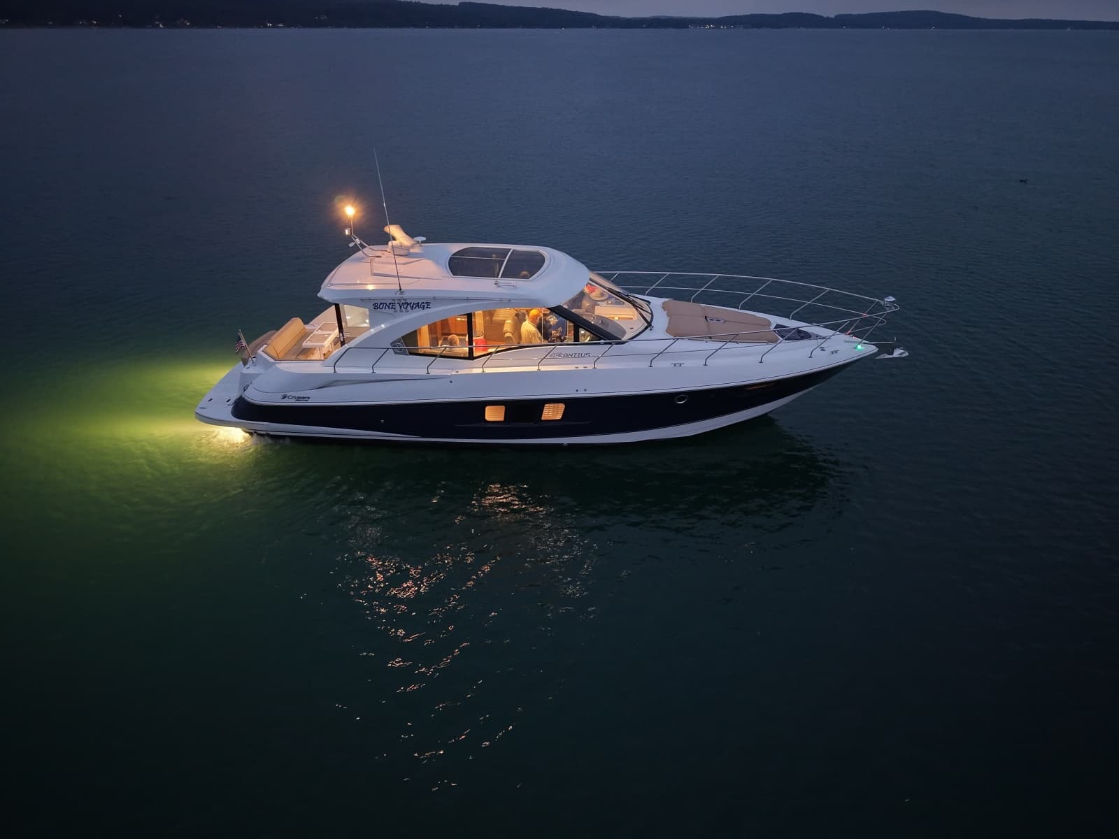 2013 Cruisers Yachts 45 Cantius