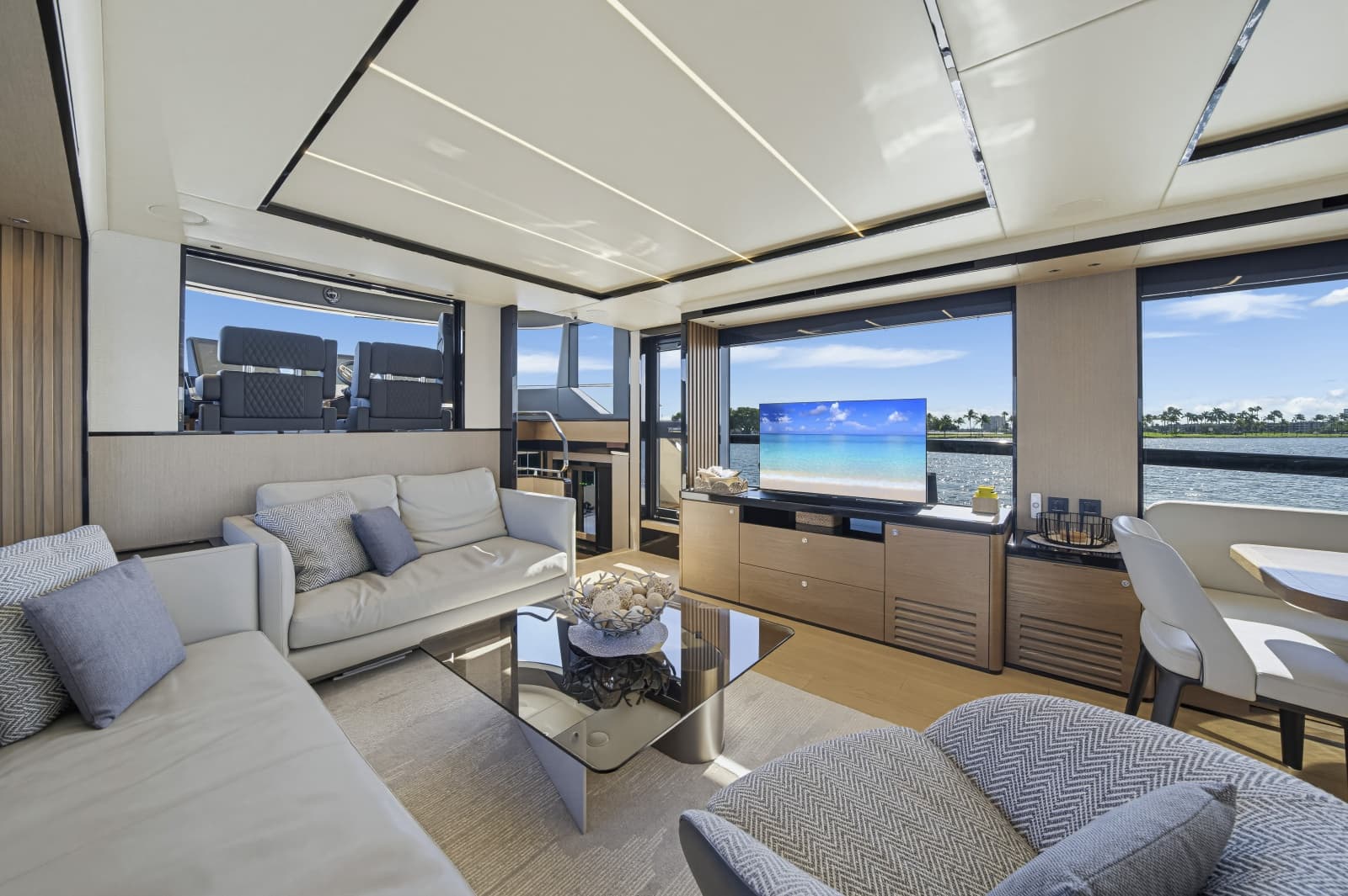 2022 Absolute Navetta 68