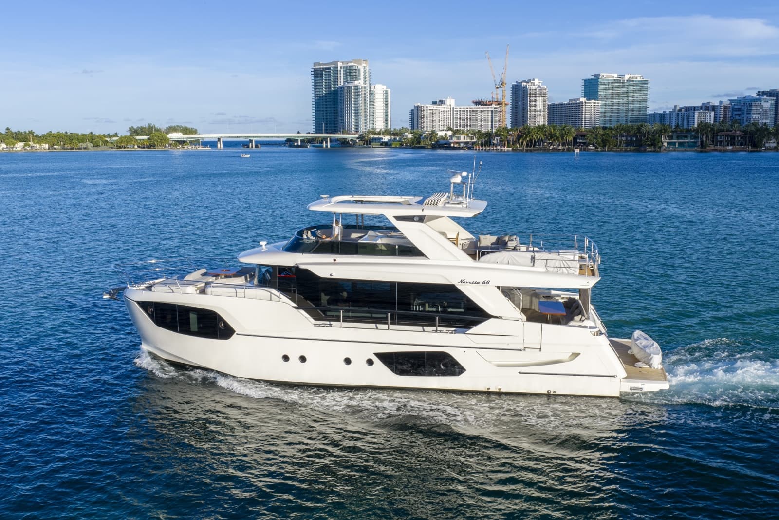2022 Absolute Navetta 68