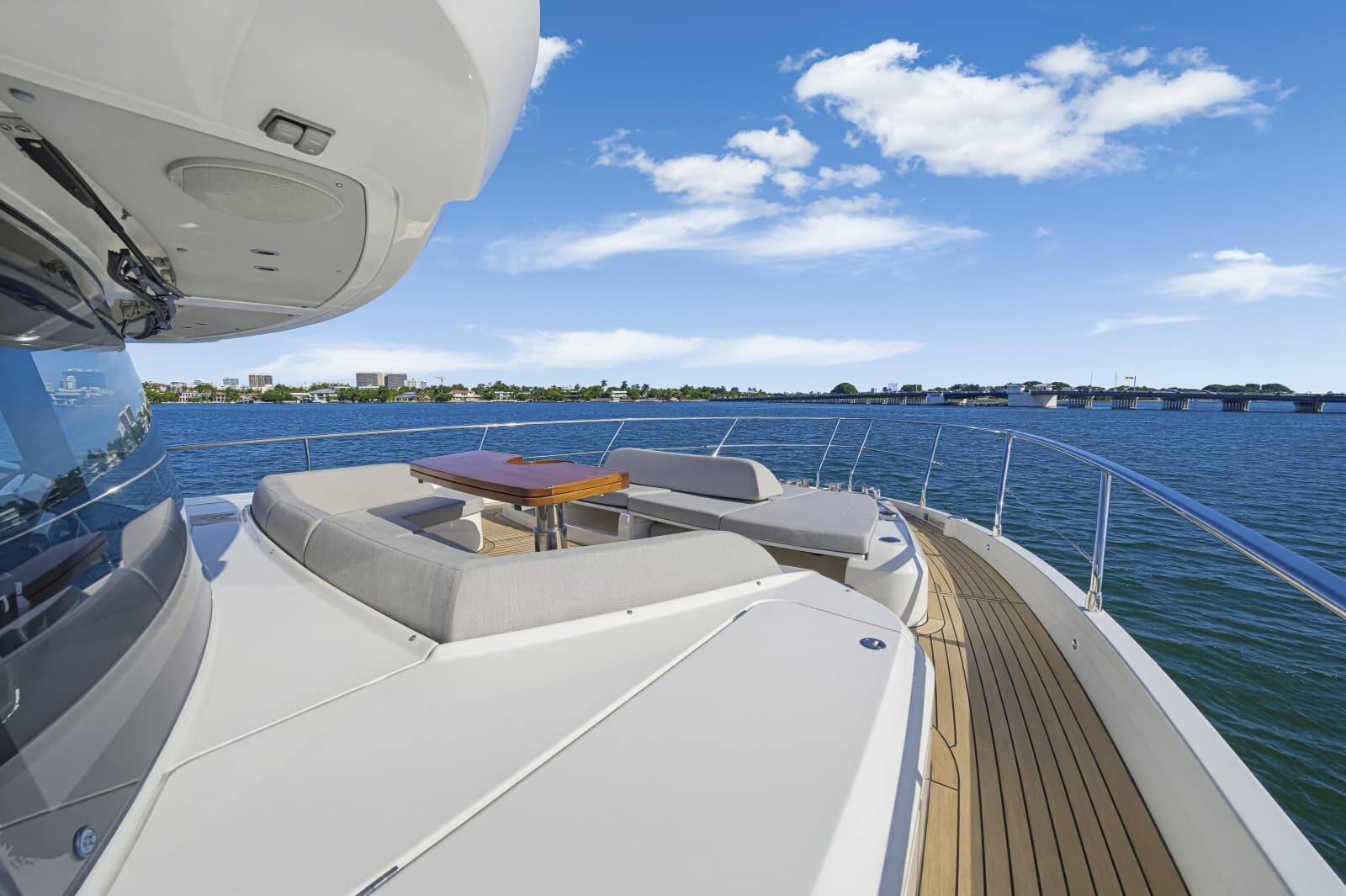 2022 Absolute Navetta 68