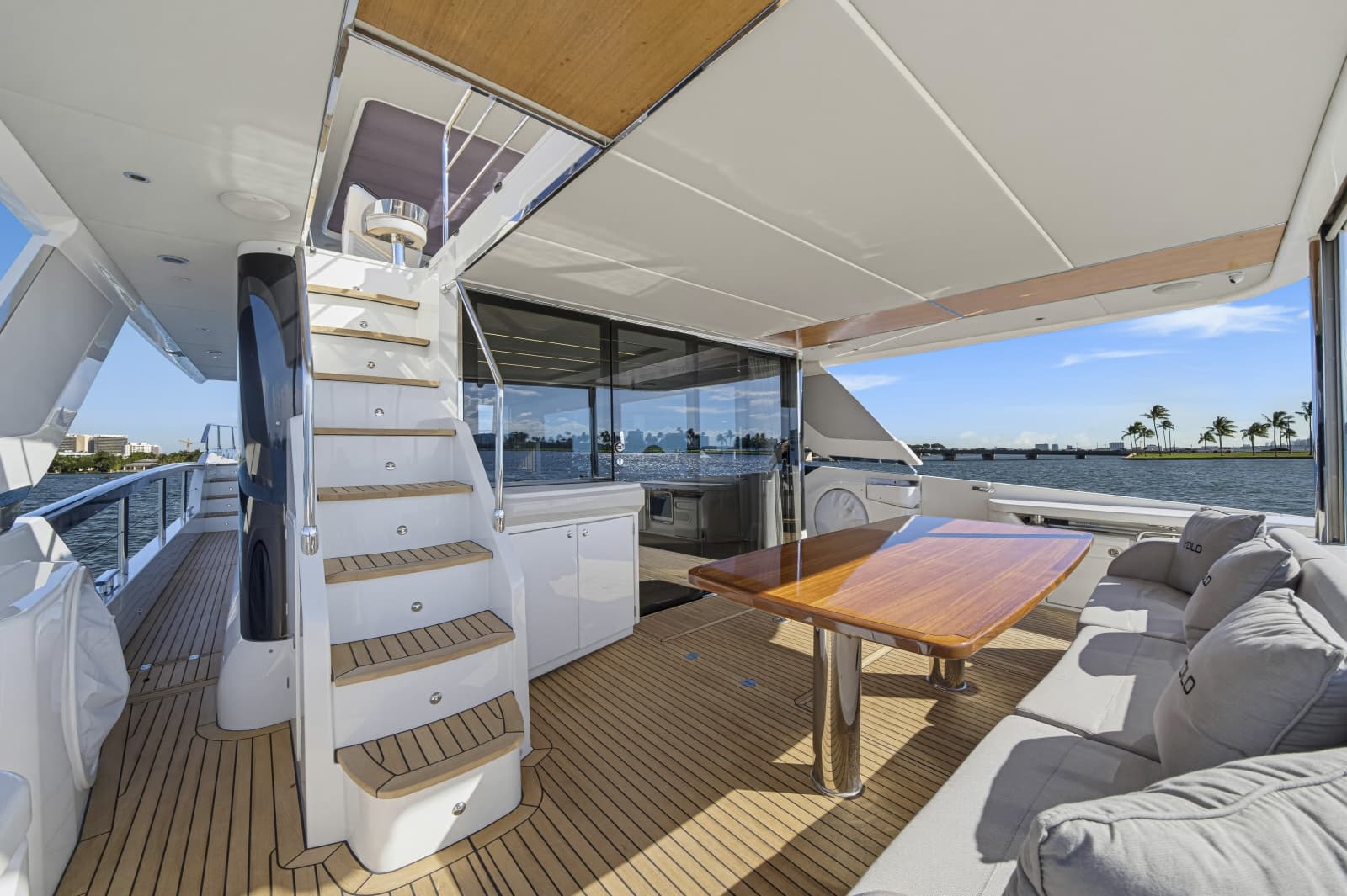 2022 Absolute Navetta 68