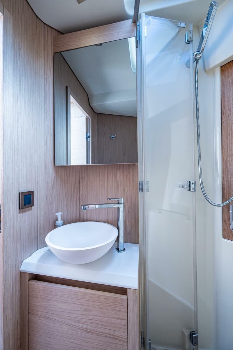 2015 Beneteau Monte Carlo 4