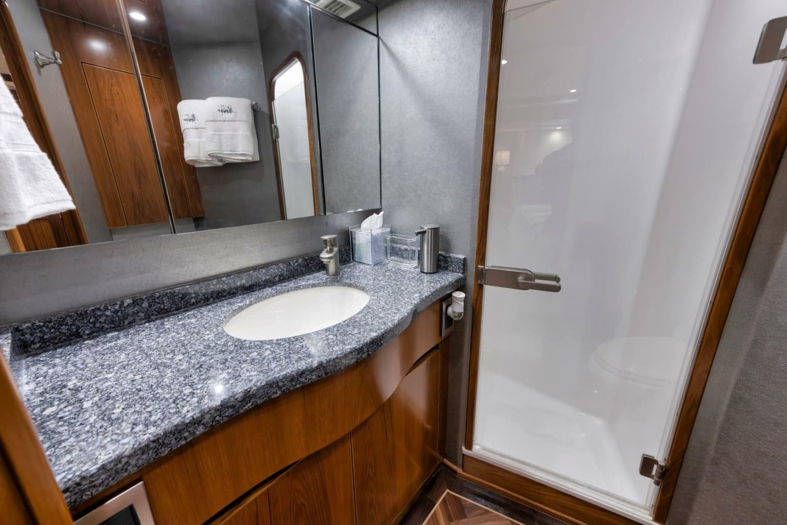 2015 Viking 70 Convertible