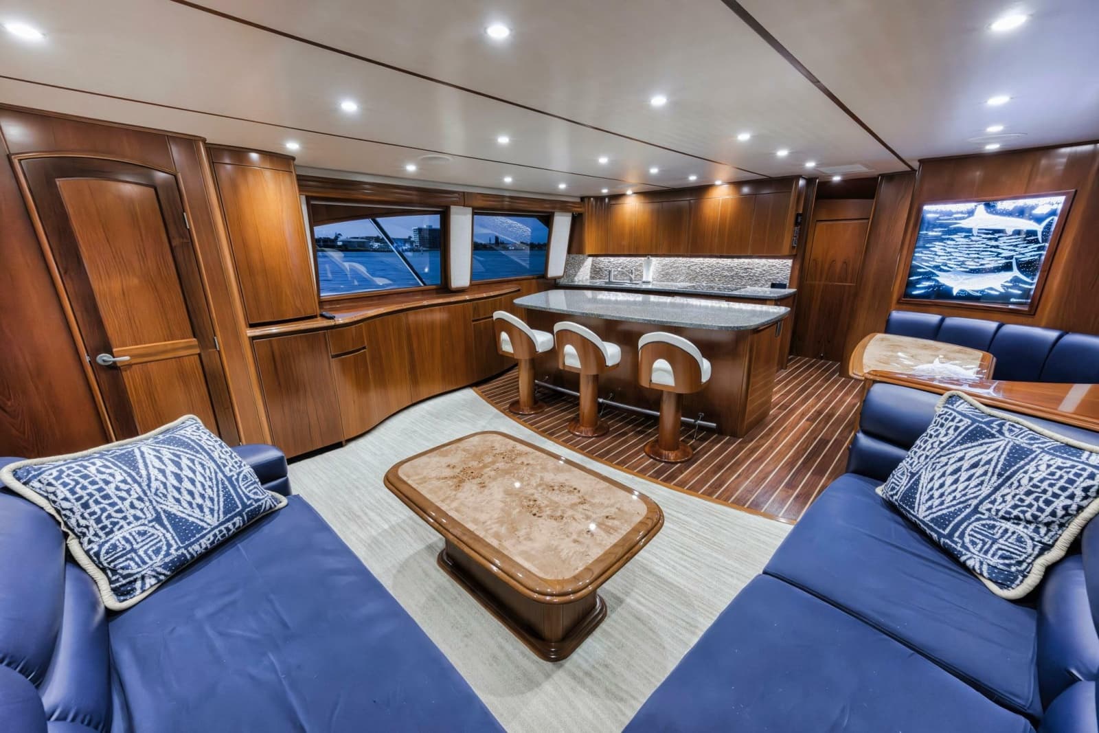 2015 Viking 70 Convertible
