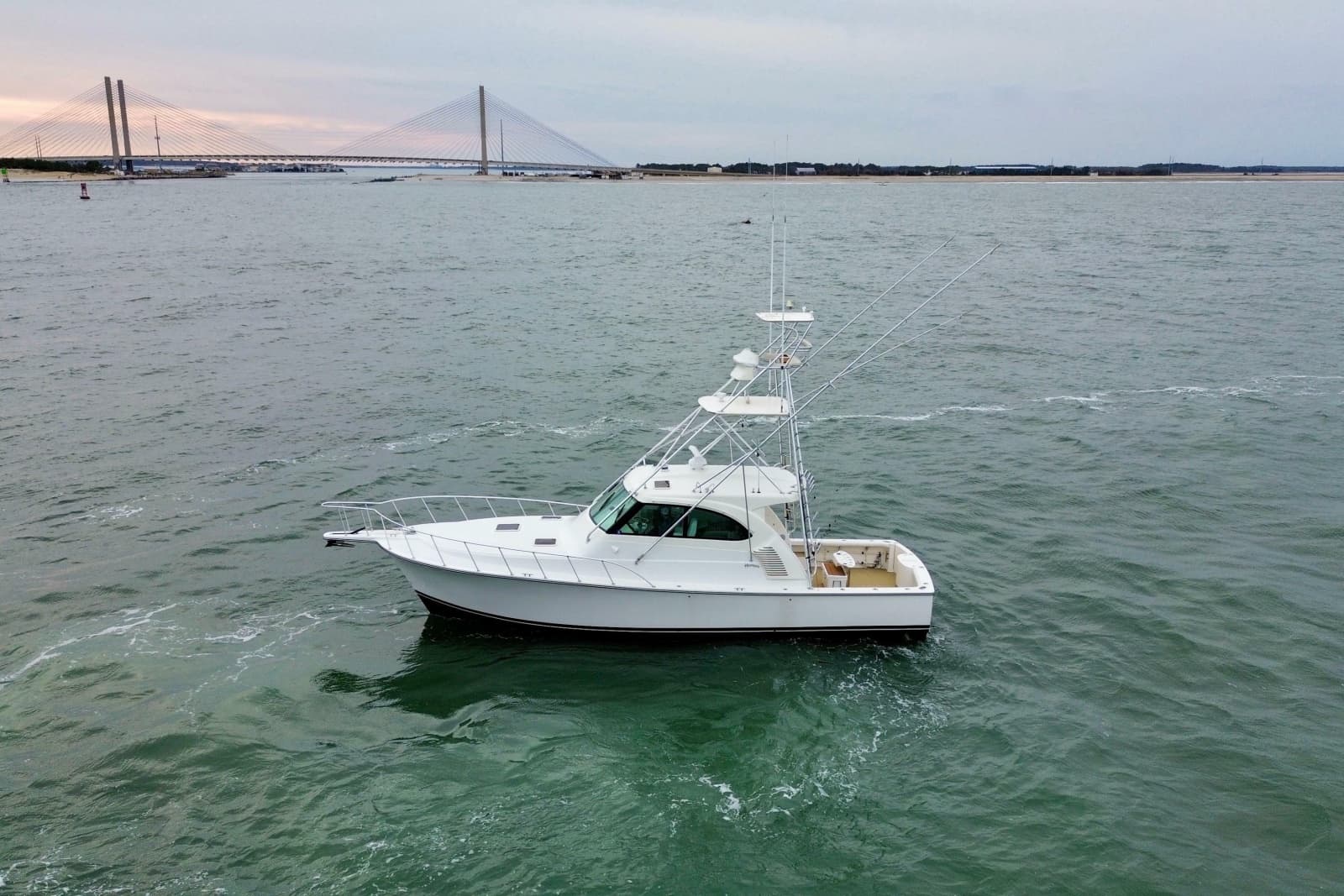 2013 Henriques 42 Express Hardtop