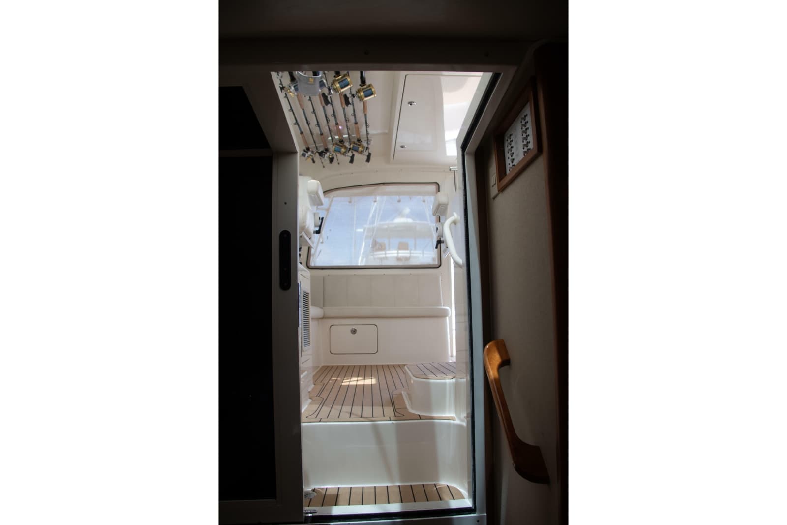 2013 Henriques 42 Express Hardtop