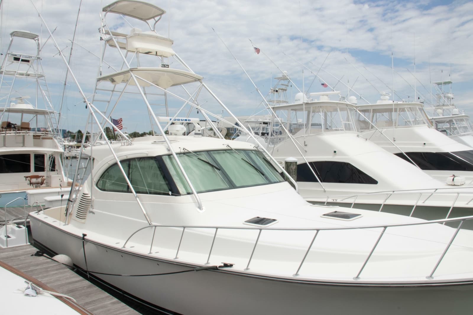 2013 Henriques 42 Express Hardtop