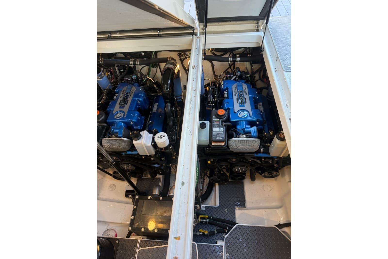 2022 Formula 380 Super Sport Crossover I/O