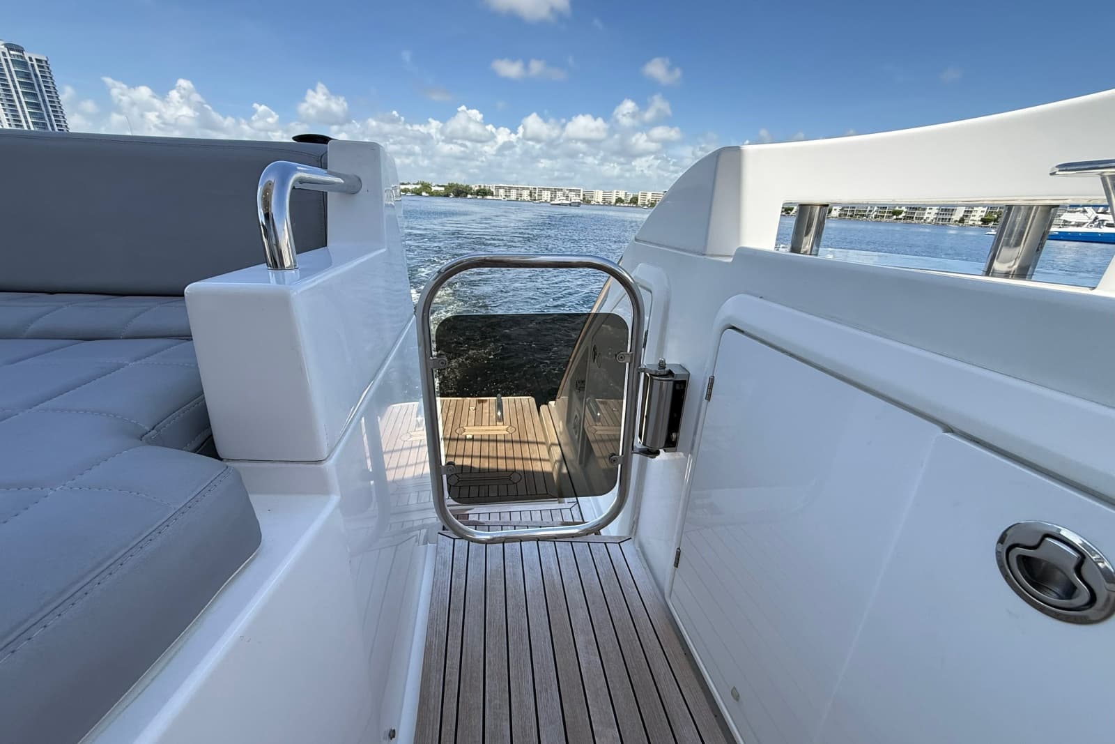 2015 Azimut 54
