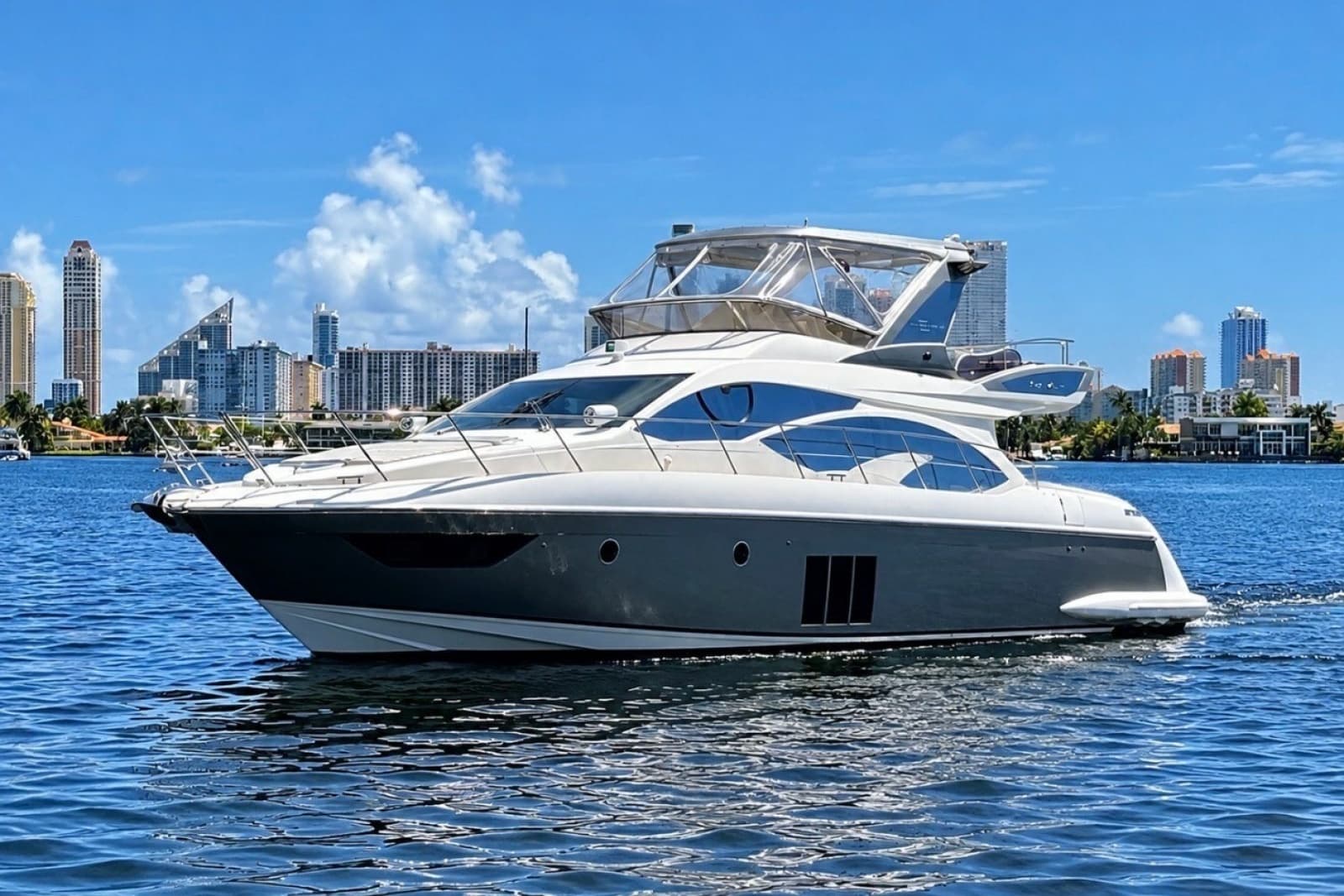 2015 Azimut 54