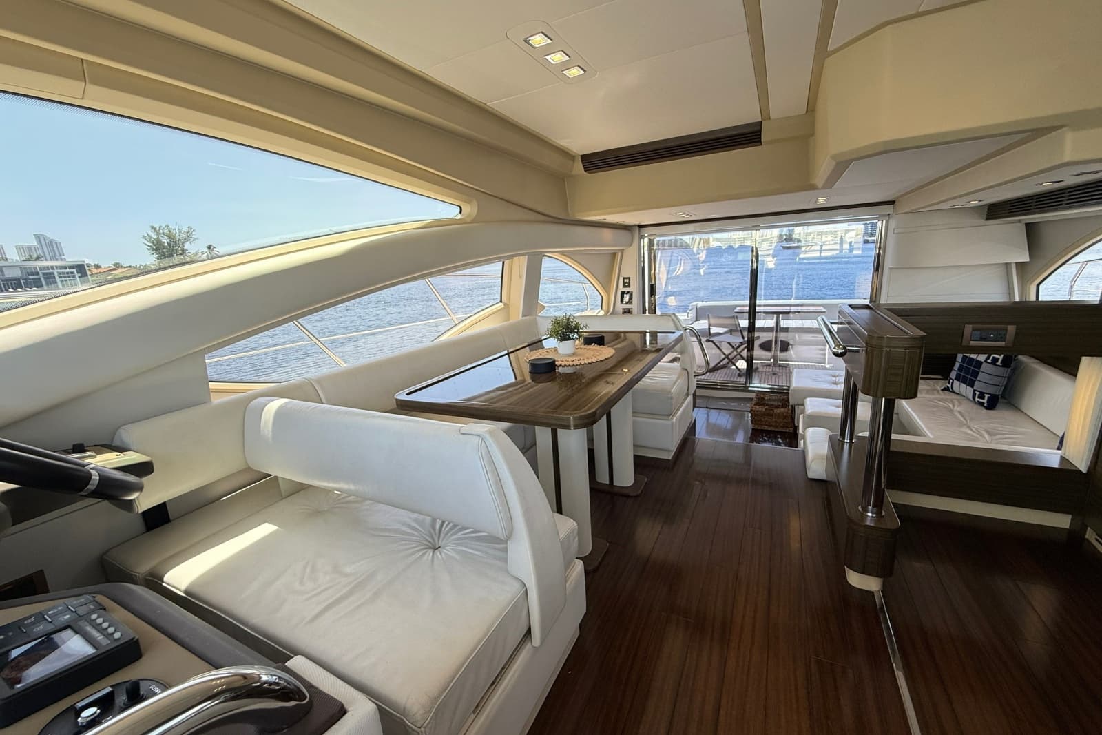 2015 Azimut 54
