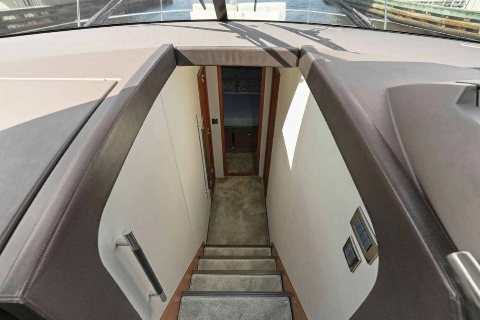 2015 Prestige 550
