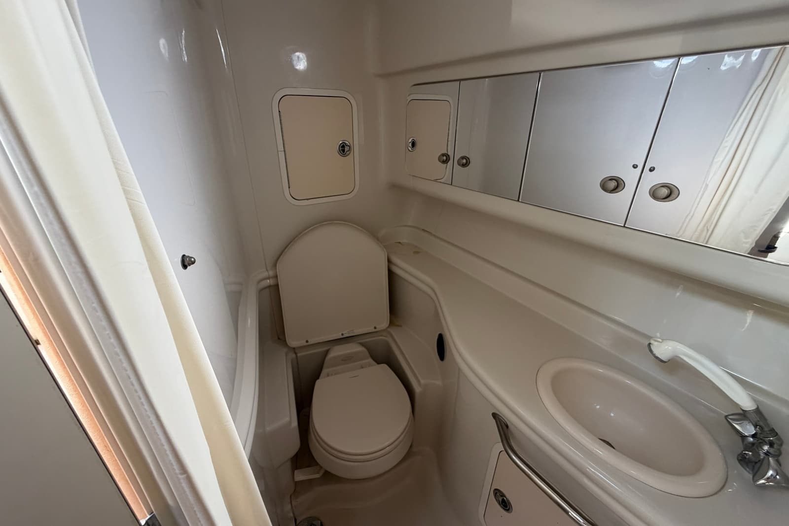 2006 Sea Ray Sundancer 320