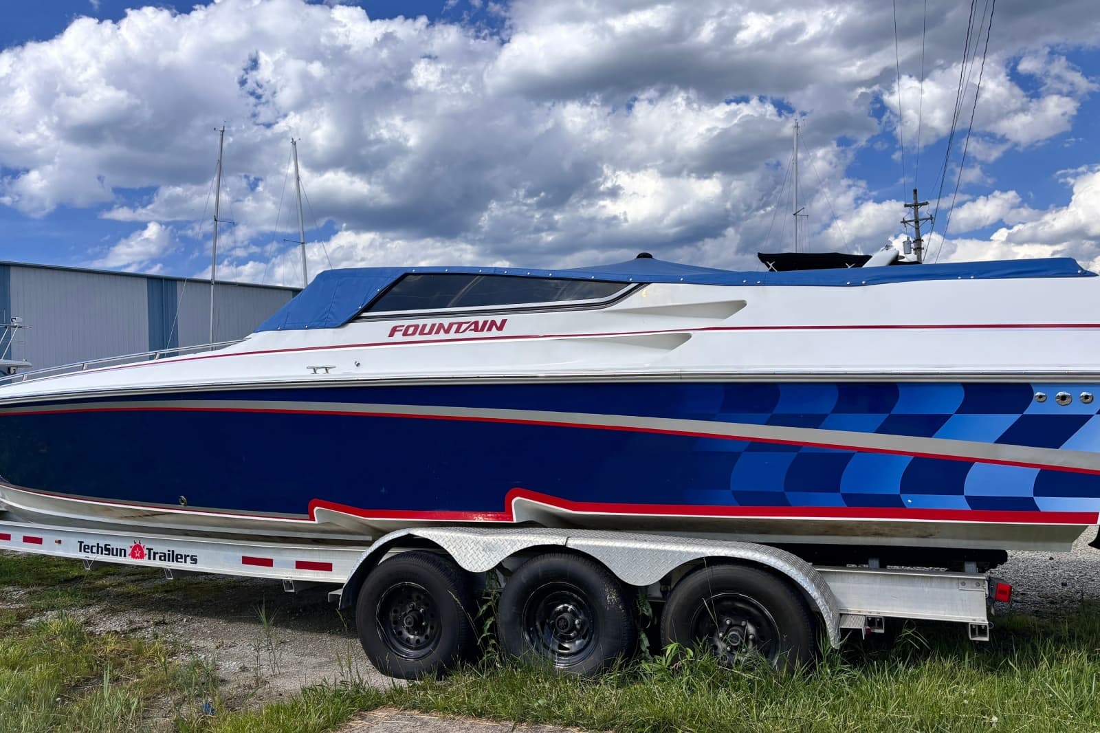 2002 Fountain 35 Lightning