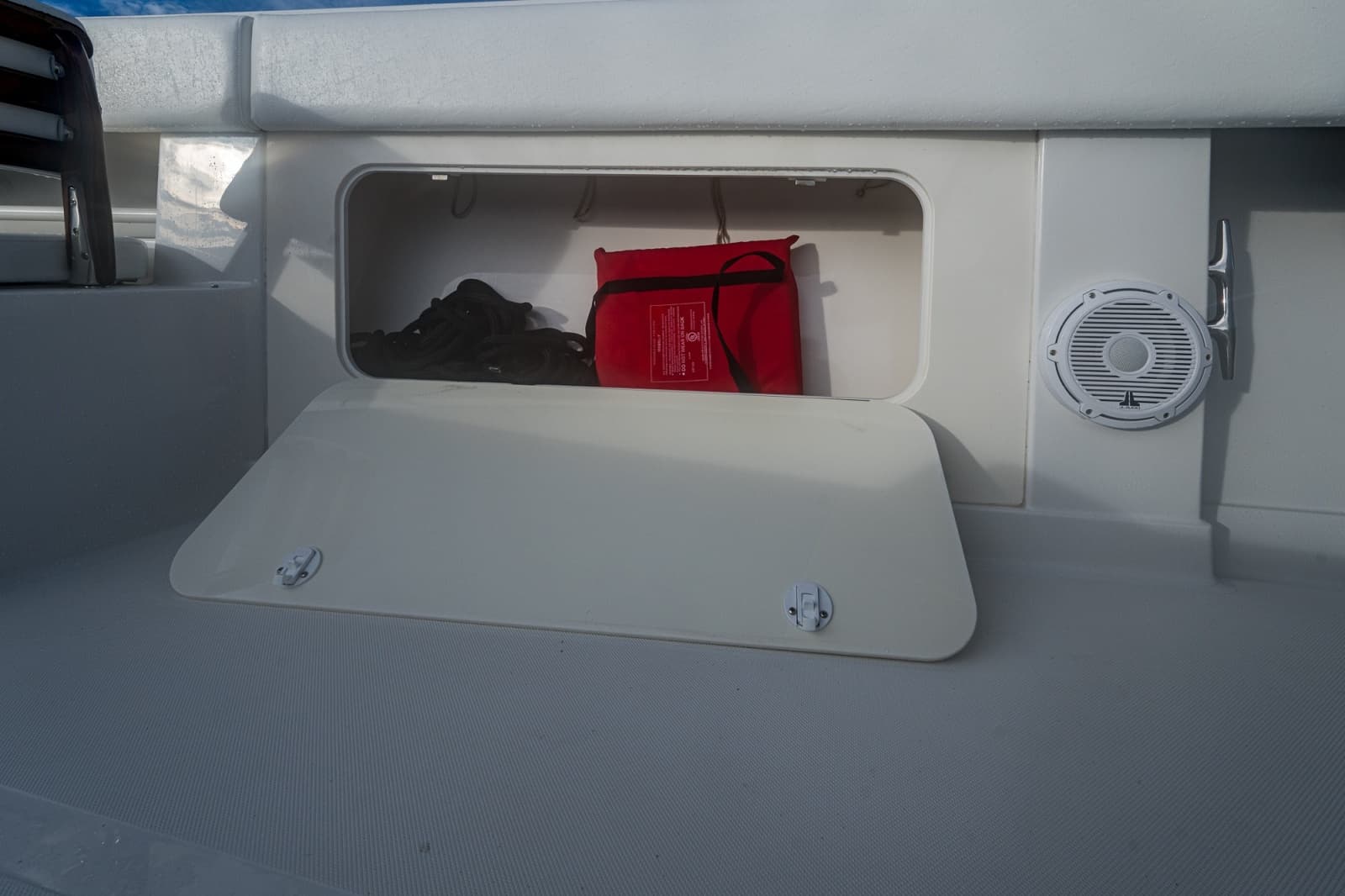 2006 Jupiter 38 FS