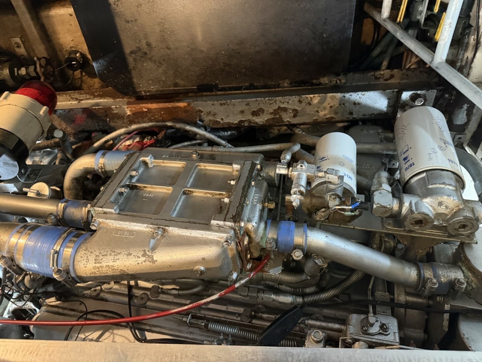 1990 Viking 44 Aft Cabin Motor Yacht