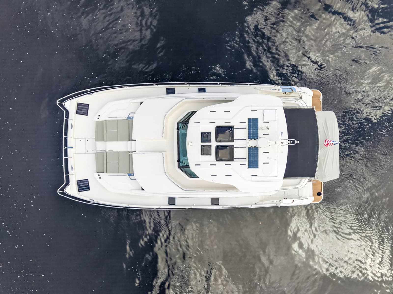2025 Aquila 54 YACHT