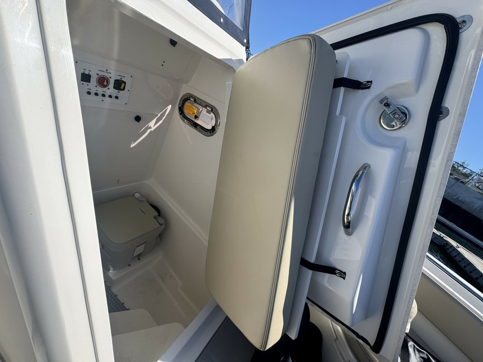 2018 Pursuit 