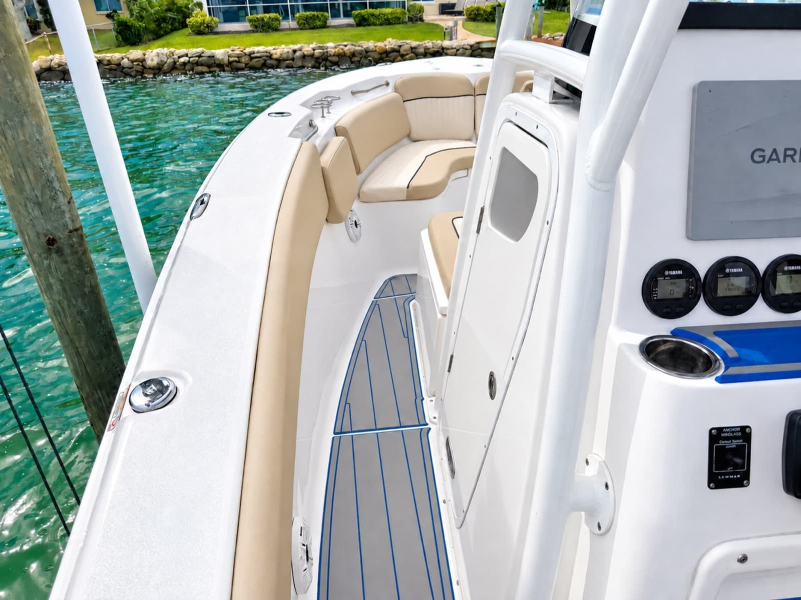 2019 Sea Fox 266 Commander