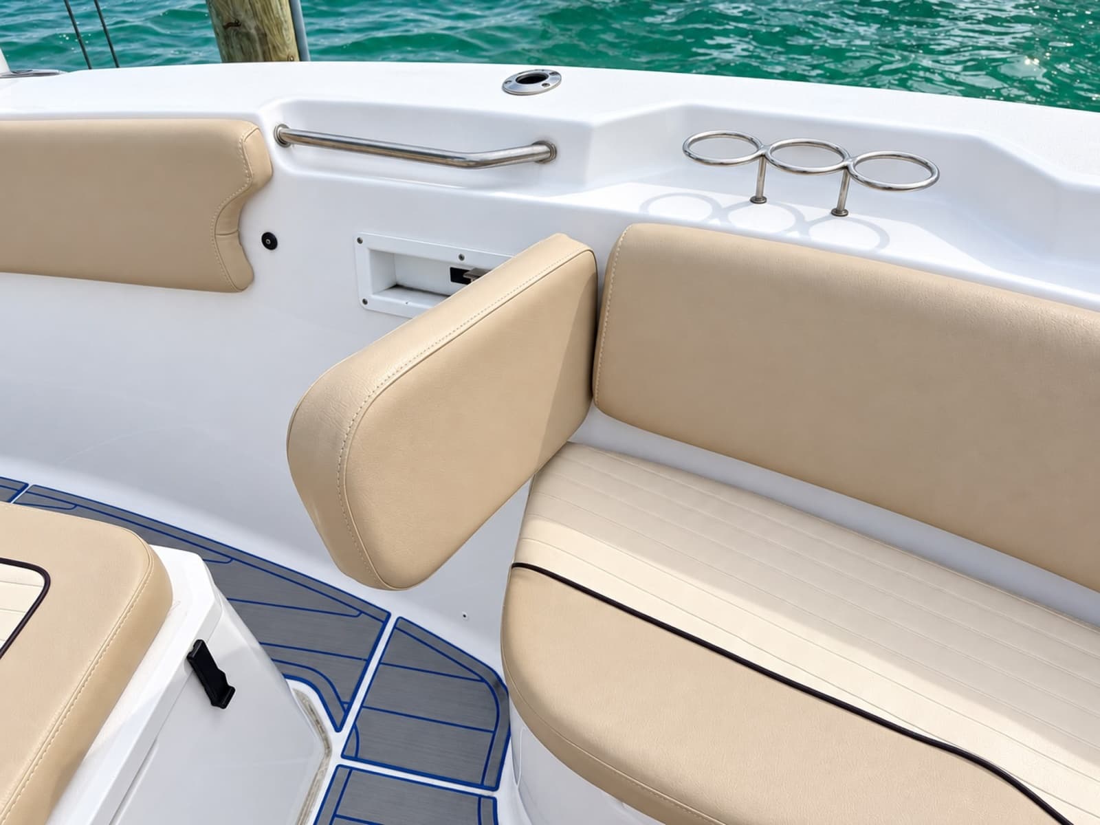 2019 Sea Fox 266 Commander