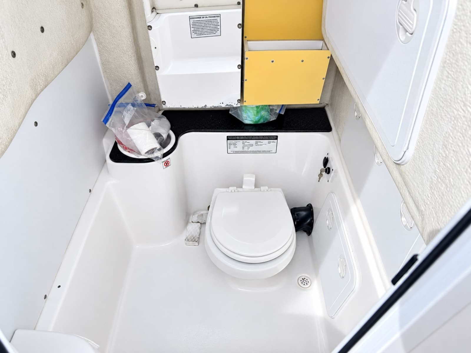 2019 Sea Fox 266 Commander