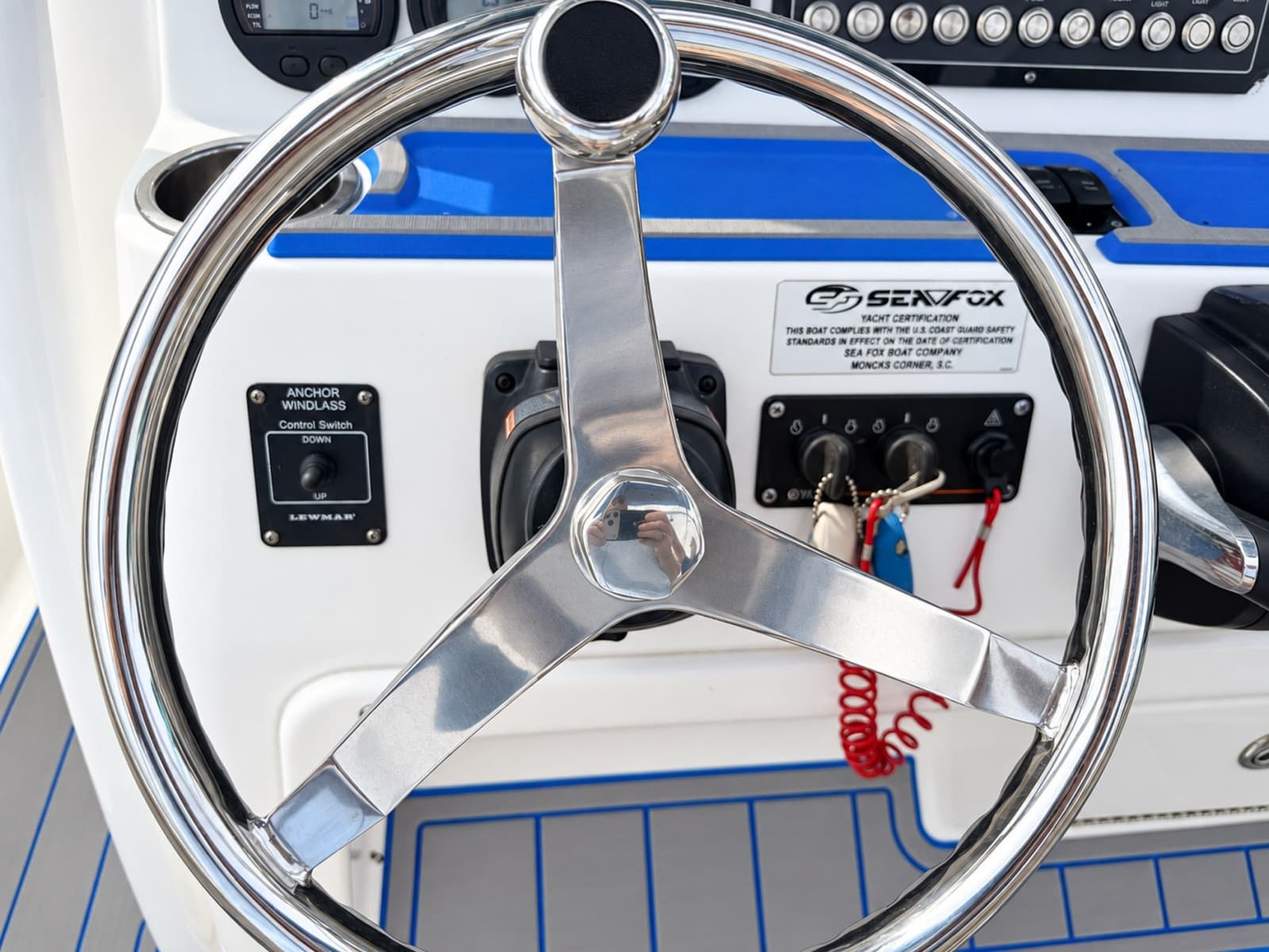 2019 Sea Fox 266 Commander