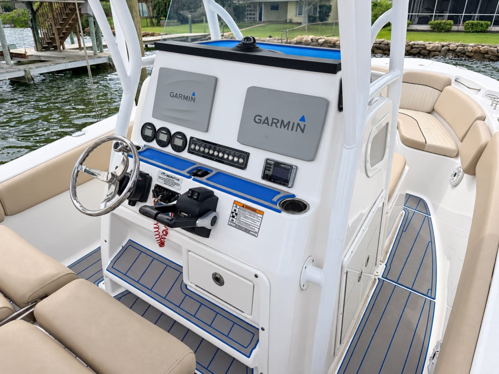2019 Sea Fox 266 Commander