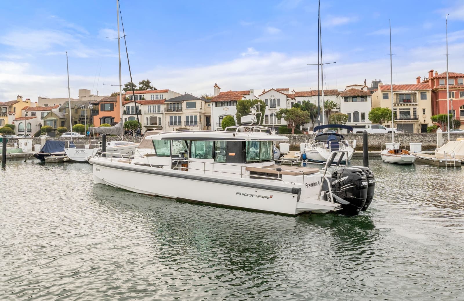 2019 Axopar 37 Cabin