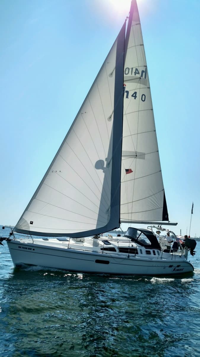 2000 Hunter 410