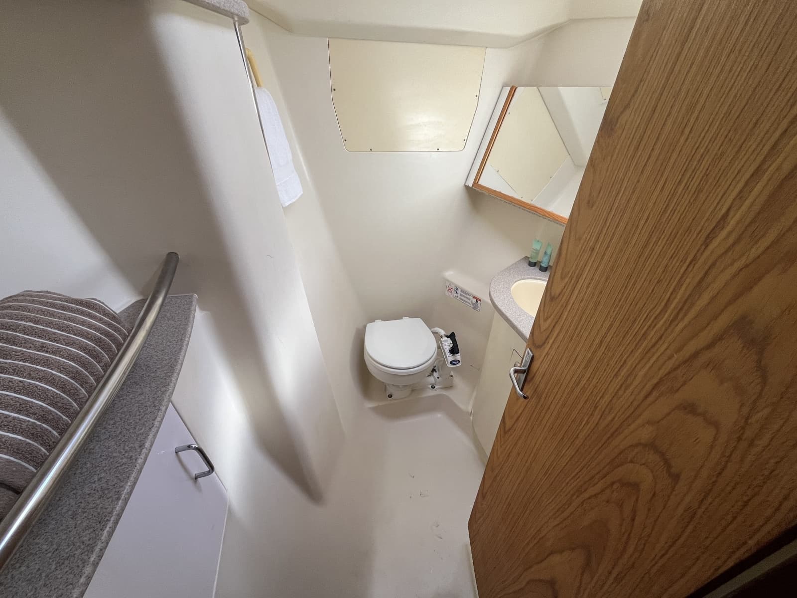 2000 Hunter 410