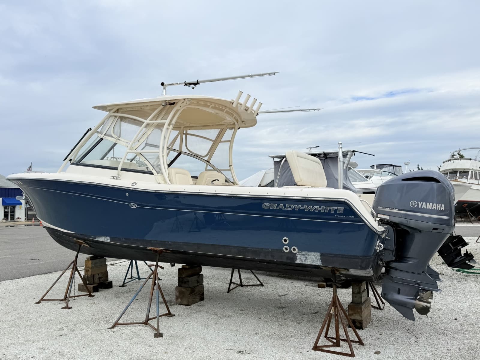 2015 Grady-White Freedom 285
