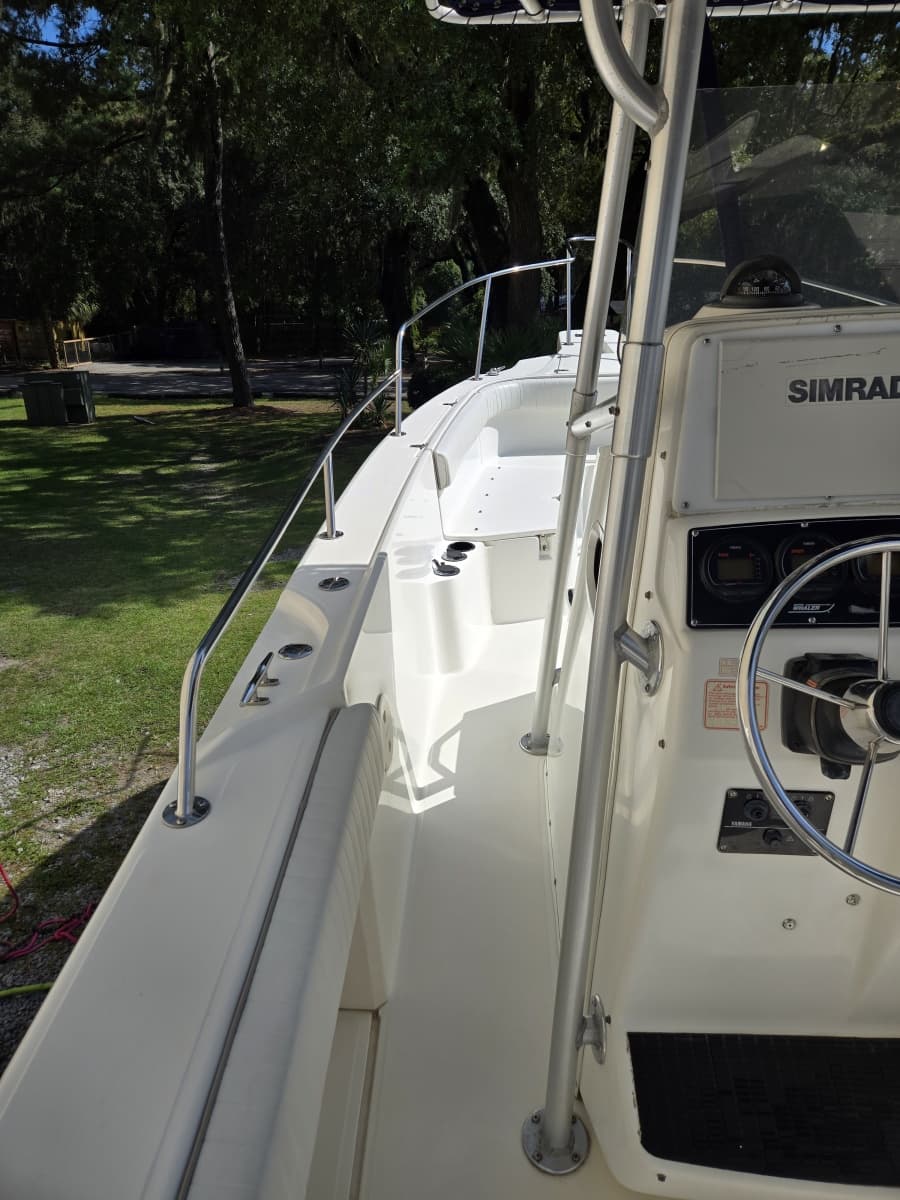 2000 Boston Whaler Outrage