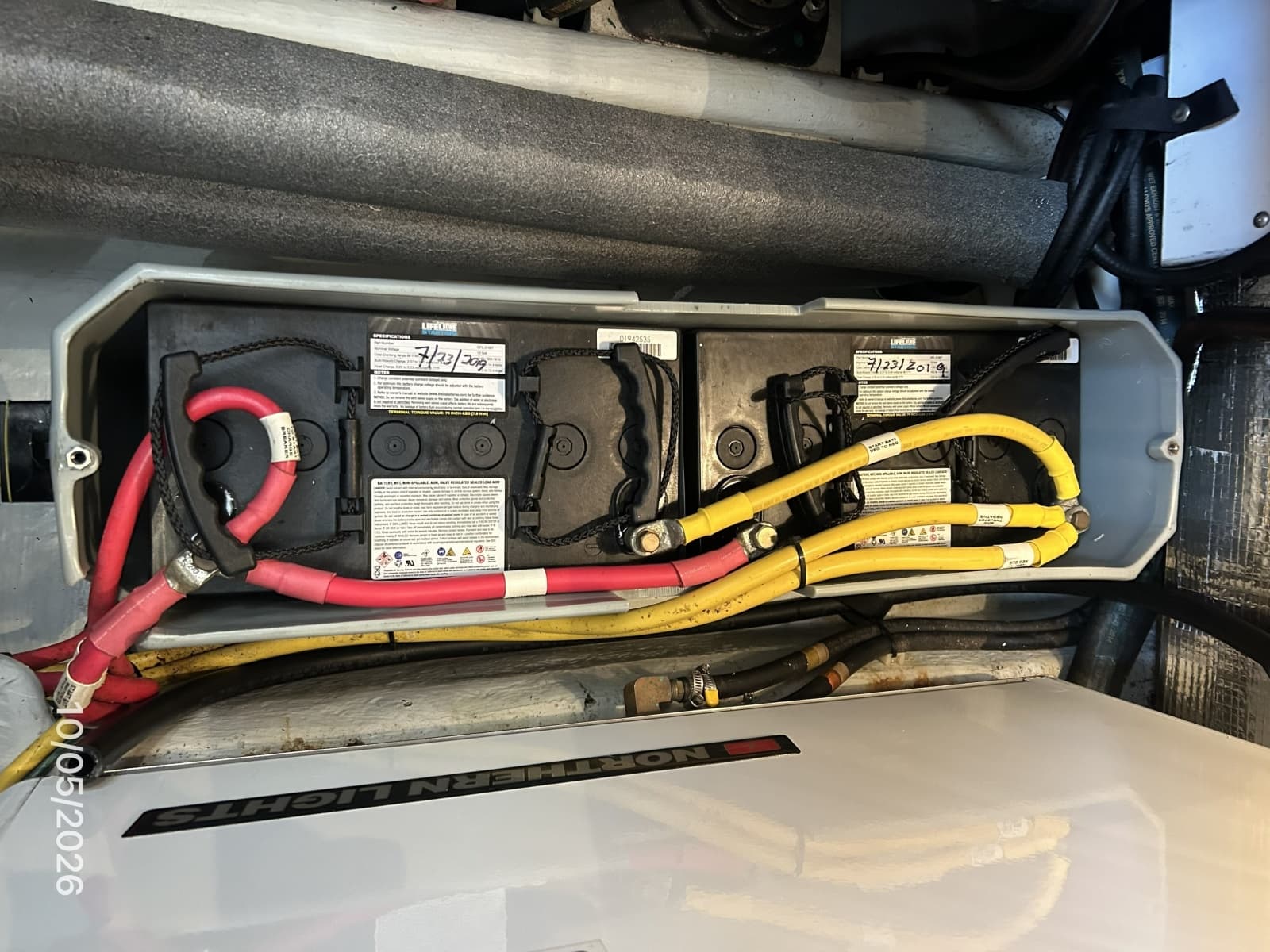 34' Nordic Tugs main engine start batteries